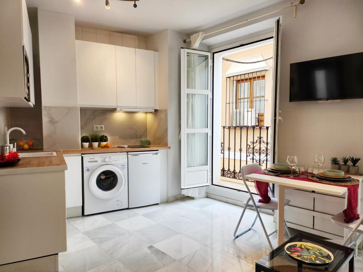 Lovely Center Apartments Seville - Balcony Lux Sol * Sevilla