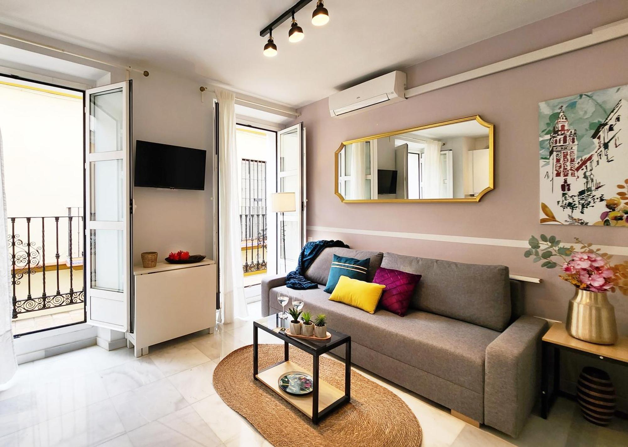 Apartment Lovely Center Apartments Seville - Balcony Lux Sol *